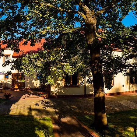 Gosciniec Kocmierzow Panzió Sandomierz Kültér fotó