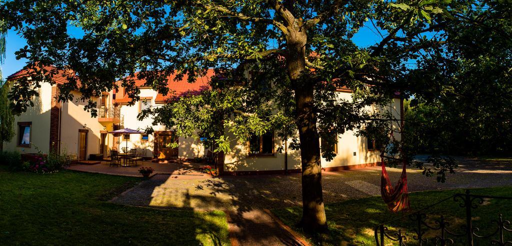 Gosciniec Kocmierzow Panzió Sandomierz Kültér fotó