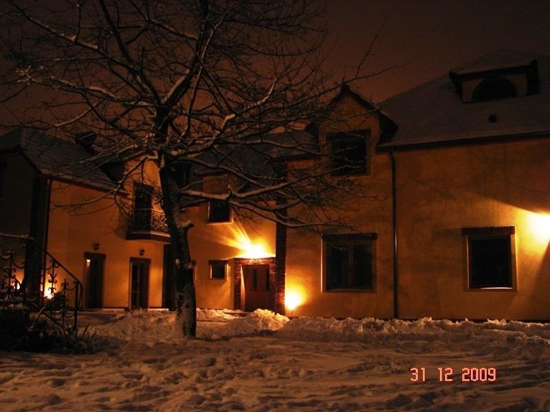 Gosciniec Kocmierzow Panzió Sandomierz Kültér fotó